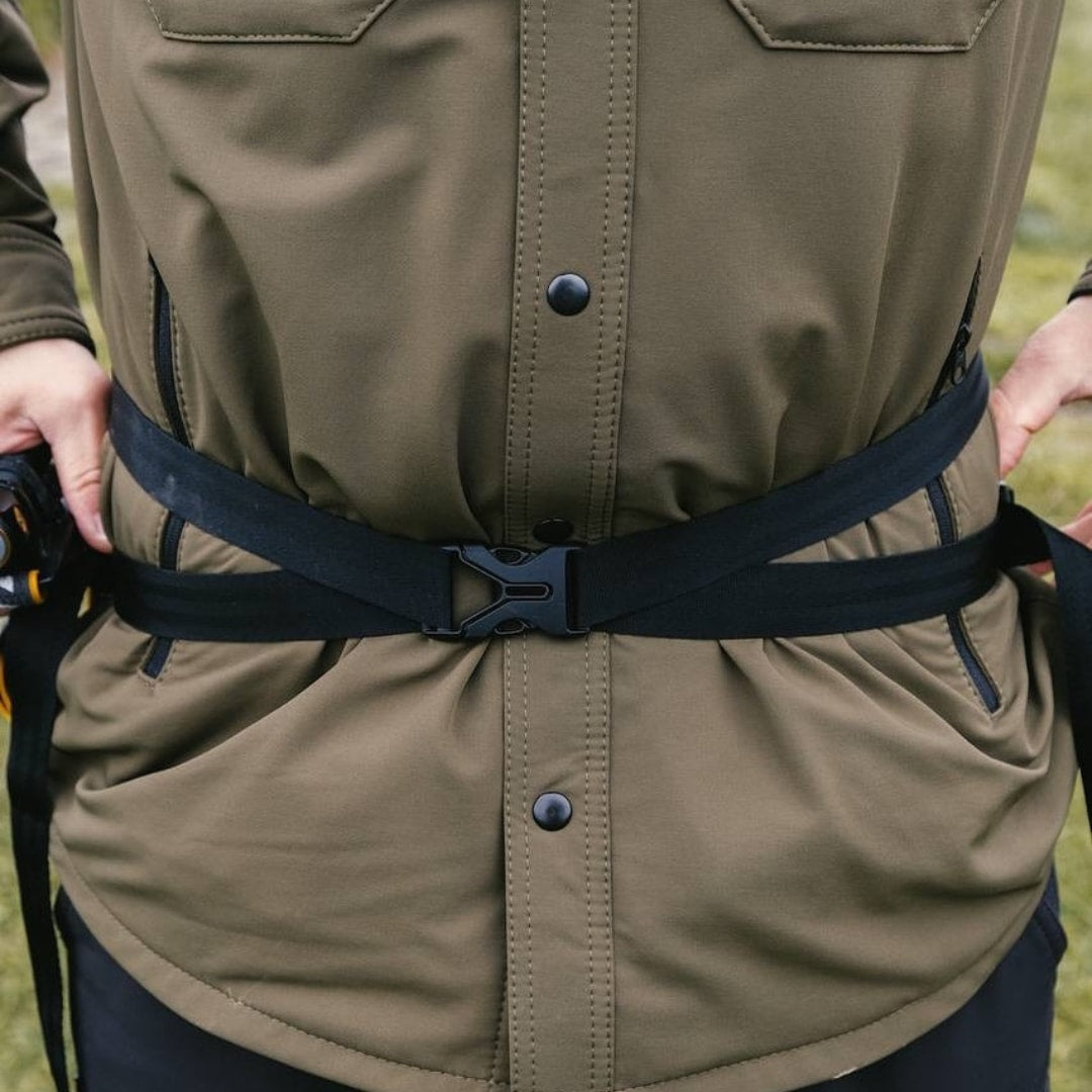 LITEWAY HIP PACK ヒップパック Black - 正面から見たウエストベルトのバックル（公式画像） - 山道具とULギアのお店 Ascend Lite