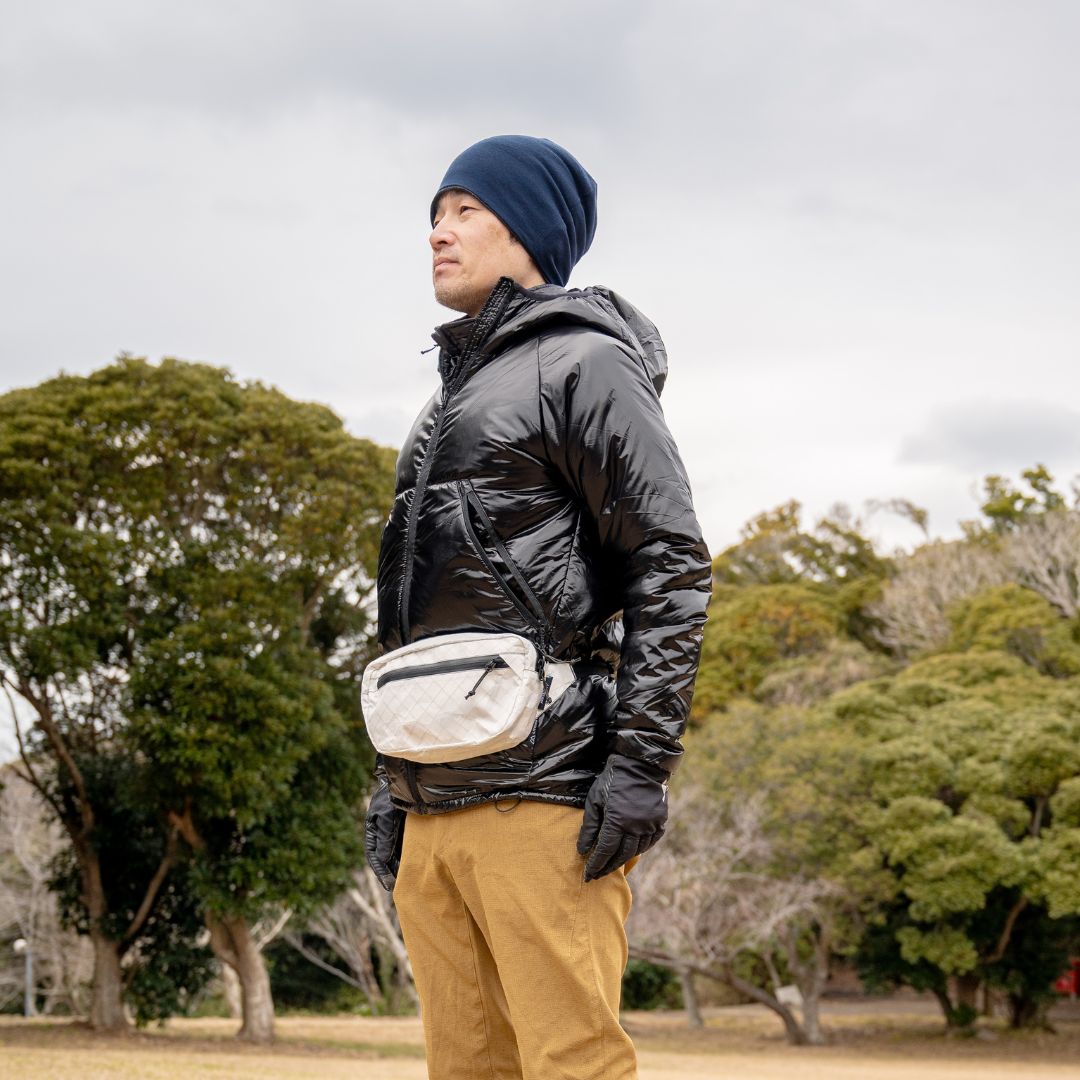 LITEWAY FANNY PACK ULTRA ファニーパックウルトラ White を腰に巻いた着用例 - 山道具とULギアのお店 Ascend Lite