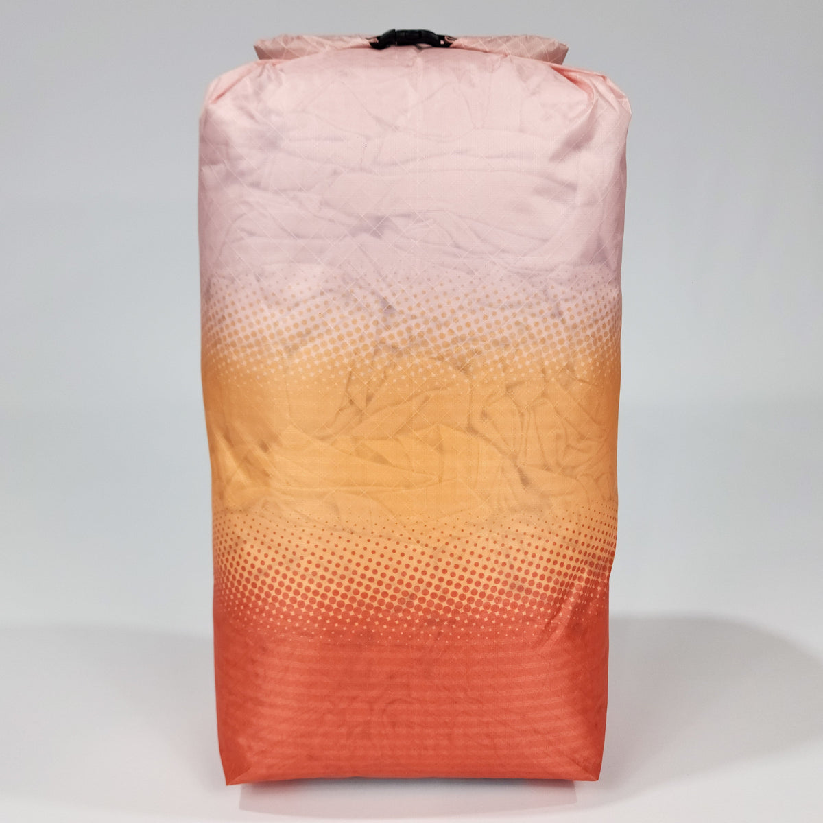 High Tail Designs 10L Stuff Sack ロールトップスタッフサック TX50 Peach Sherbet - 昇華プリントのロールトップスタッフサック（公式画像） - 山道具とULギアのお店 Ascend Lite