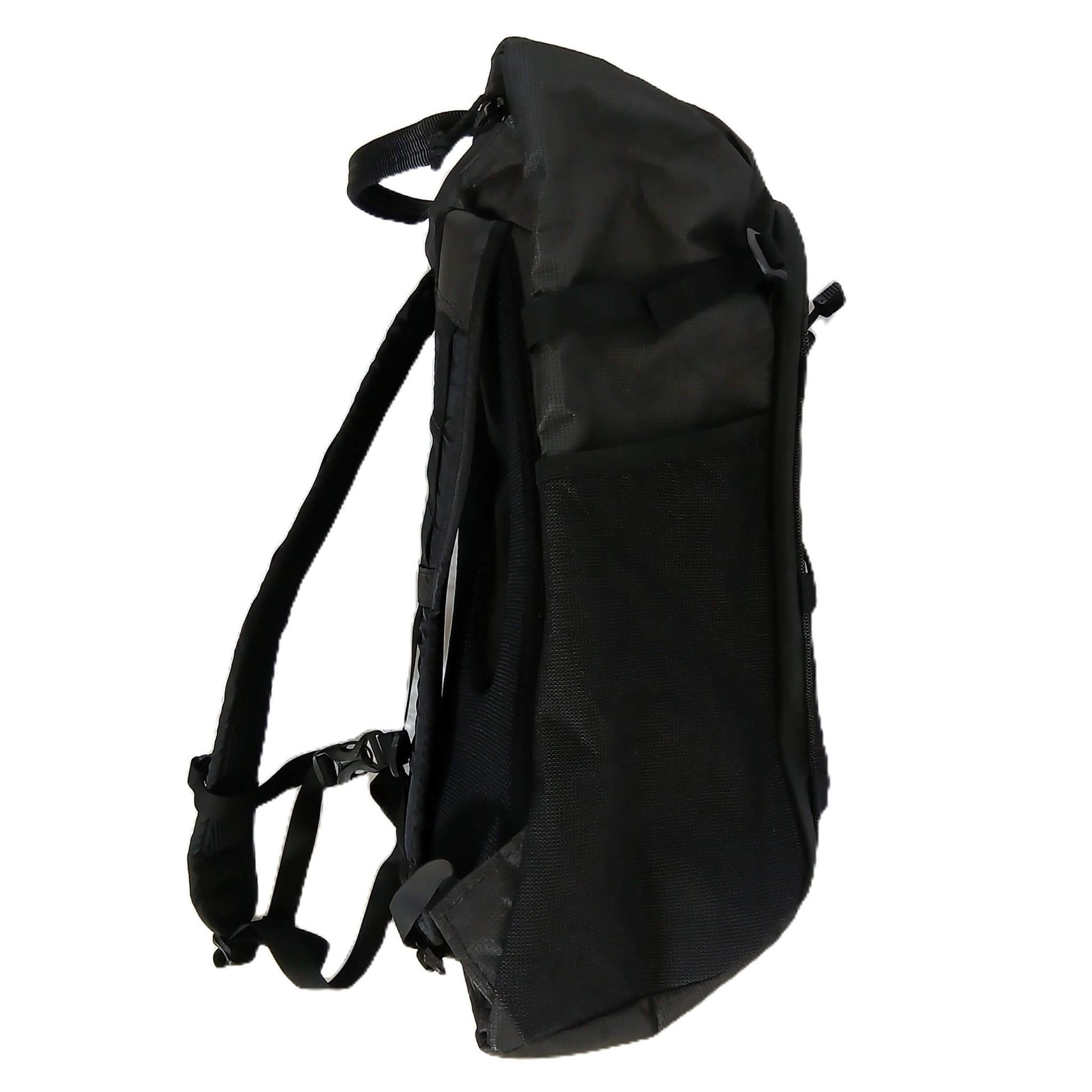 ULA Equipment 30L Patchless Dragonfly ブラックマジック ULTRA 400TX 軽量バックパック 実物写真3