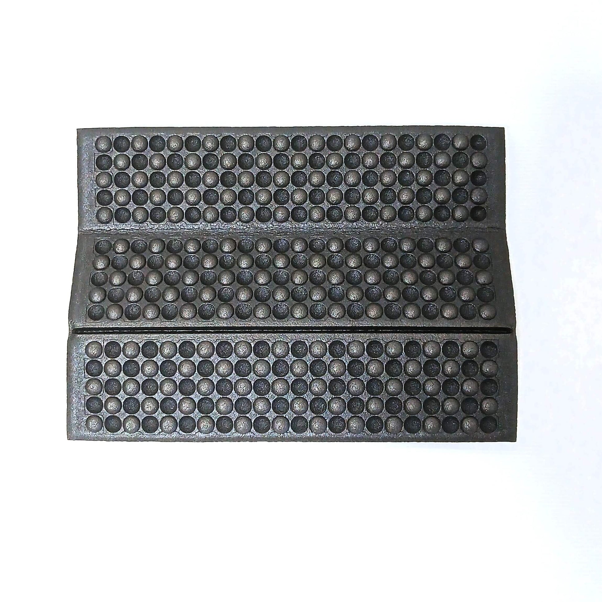 Zpacks Foam Sit Pad フォームシットパッド グレー 3セクション 展開状態（裏面） - 山道具とULギアのお店 Ascend Lite