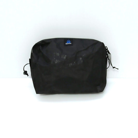 Zpacks Belt Pouch ベルトポーチ 実物写真 正面 - 両サイドのコードとZpacksロゴ - 山道具とULギアのお店 Ascend Lite