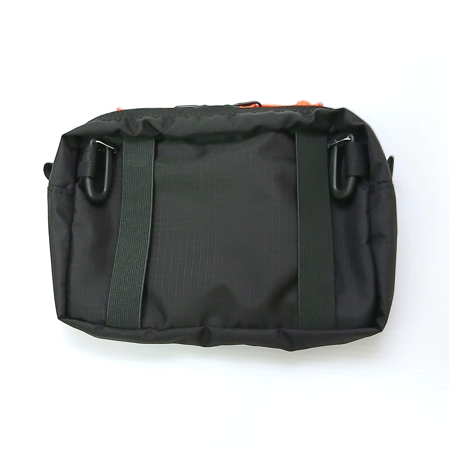 RIDGE MOUNTAIN GEAR Side Increase サイドインクリース 背面全体（縦2本のウェビングループと上部のフックパーツ2個）の実物写真 - 山道具とULギアのお店 Ascend Lite