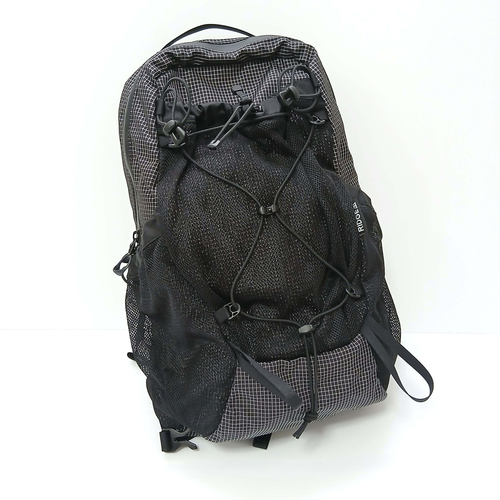 RIDGE MOUNTAIN GEAR One Mile MP ワンマイルMP Black 斜め前から - 山道具とULギアのお店 Ascend Lite