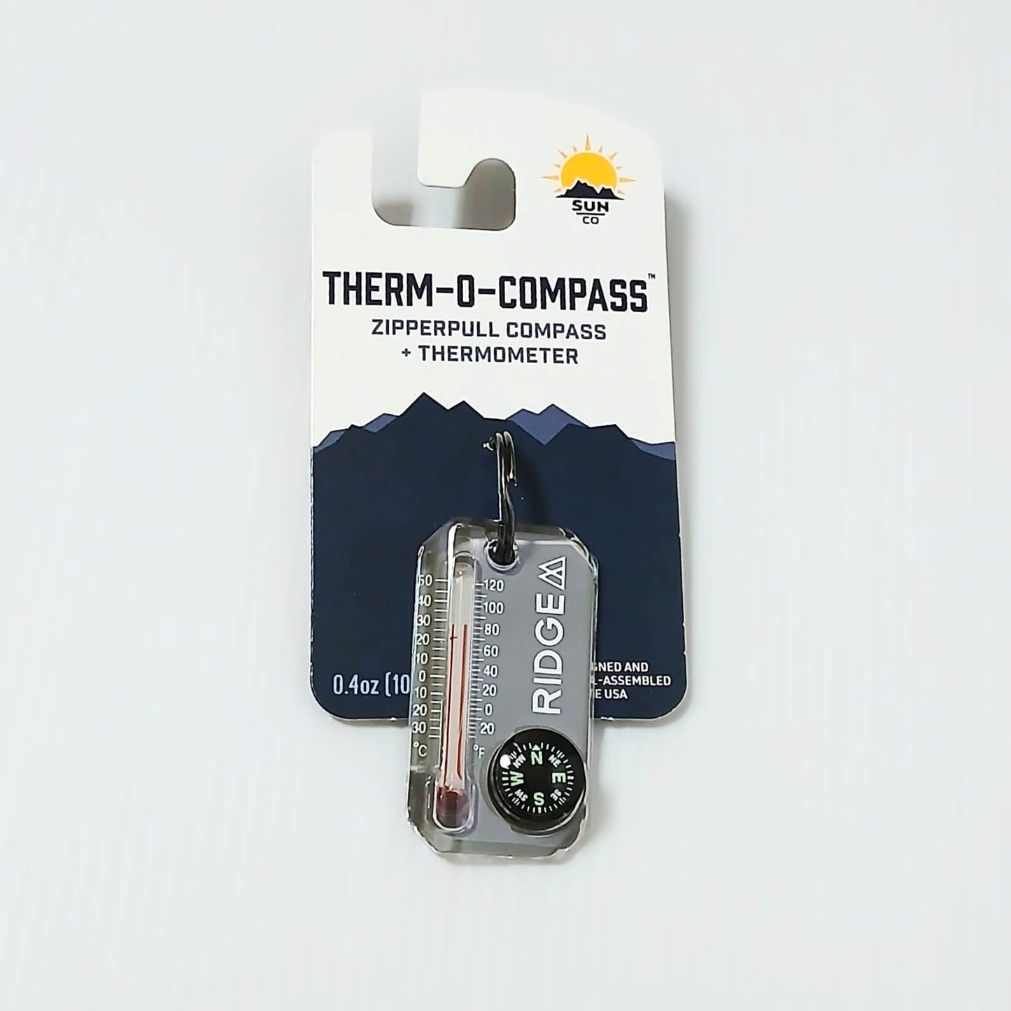 RIDGE MOUNTAIN GEAR Therm-o-compass サーモコンパス Grey パッケージ台紙に取り付けた状態の実物写真 - 山道具とULギアのお店 Ascend Lite
