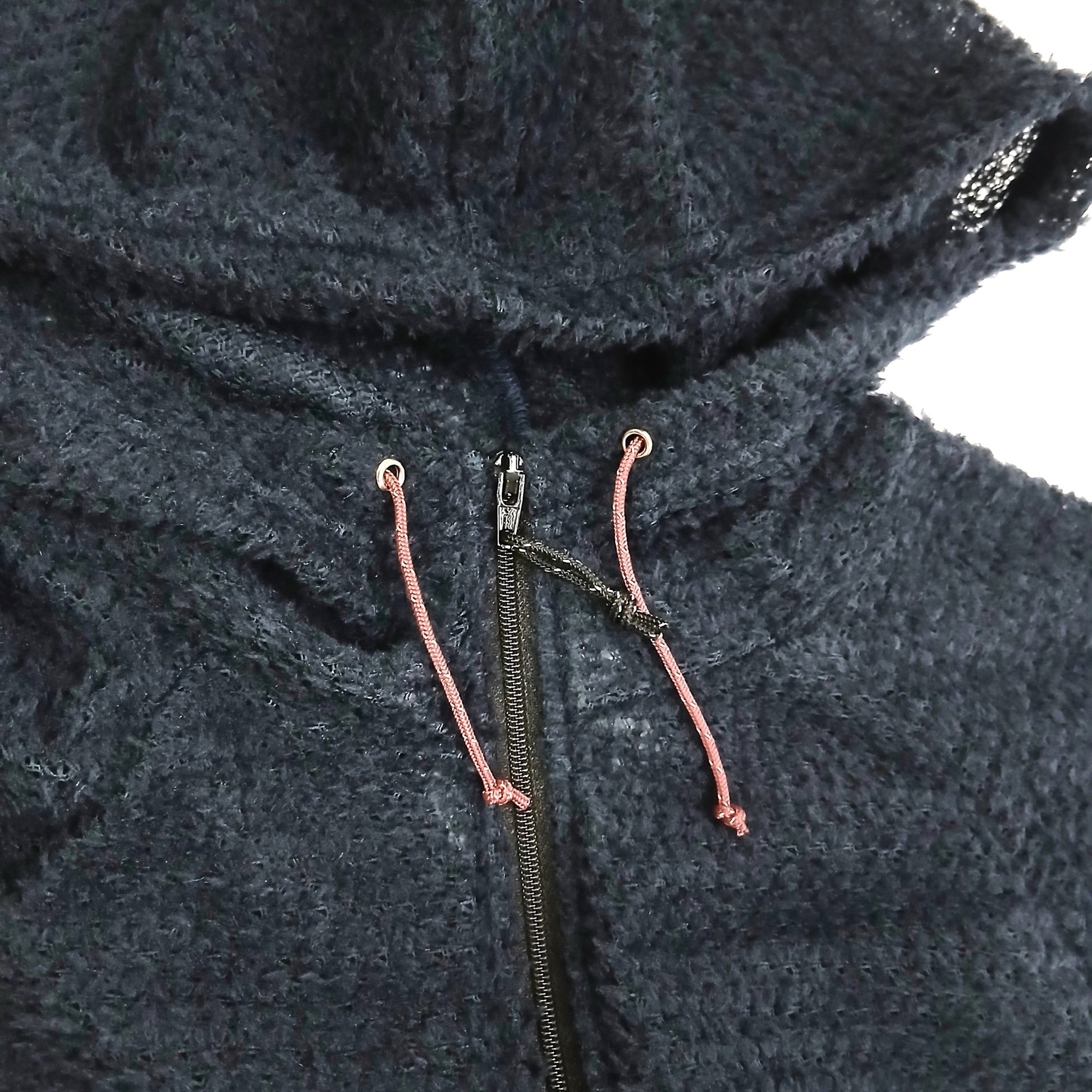 FarPointe Outdoor Gear Full-Zip Alpha Cruiser フルジップアルファクルーザー フロントファスナー上部とフードのドローコードのディテール - 山道具とULギアのお店 Ascend Lite