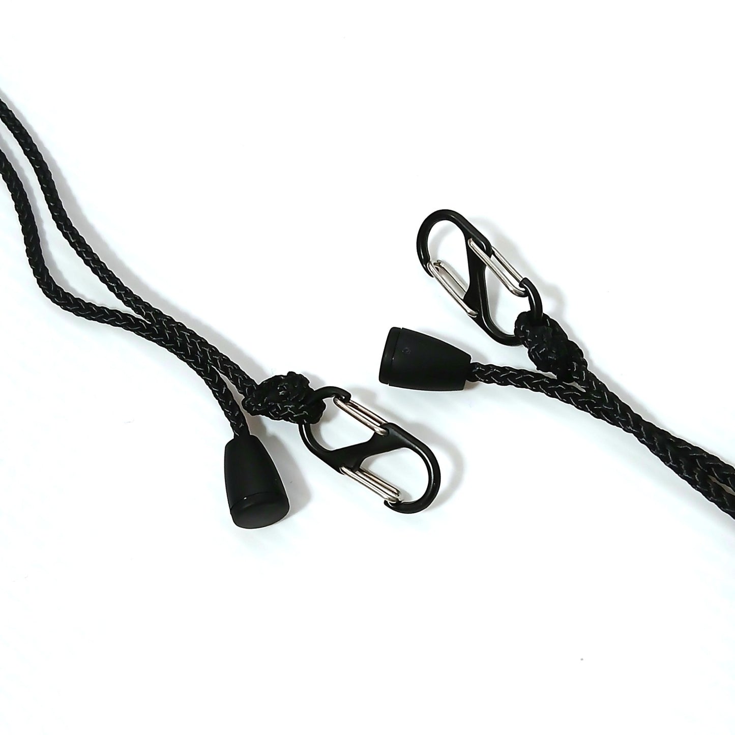 RIDGE MOUNTAIN GEAR Shoulder Strap Tough ショルダーストラップタフ ロープ先端の拡大 - スチール製S字カラビナと長さ調整用のコードアジャスター、編み込みロープの質感 - 山道具とULギアのお店 Ascend Lite