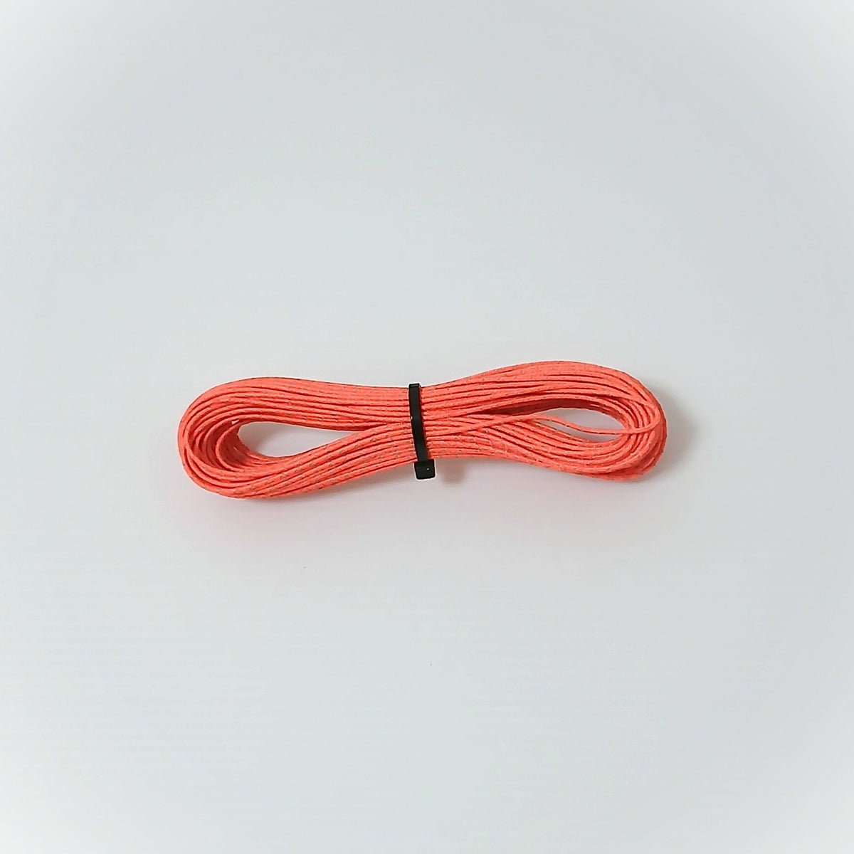 Zpacks Z-Line Cord Zラインコード Orange 1.3mm - 結束バンドで束ねたオレンジ1.3mm反射コードの全体（実物写真4） - 山道具とULギアのお店 Ascend Lite