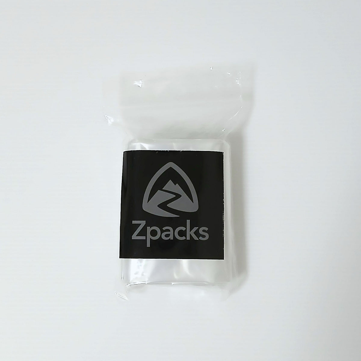 Zpacks Nylo Pro Groundsheet ナイロプログランドシート - Zpacksロゴ入り透明袋に入ったパッケージ状態の実物写真 - 山道具とULギアのお店 Ascend Lite