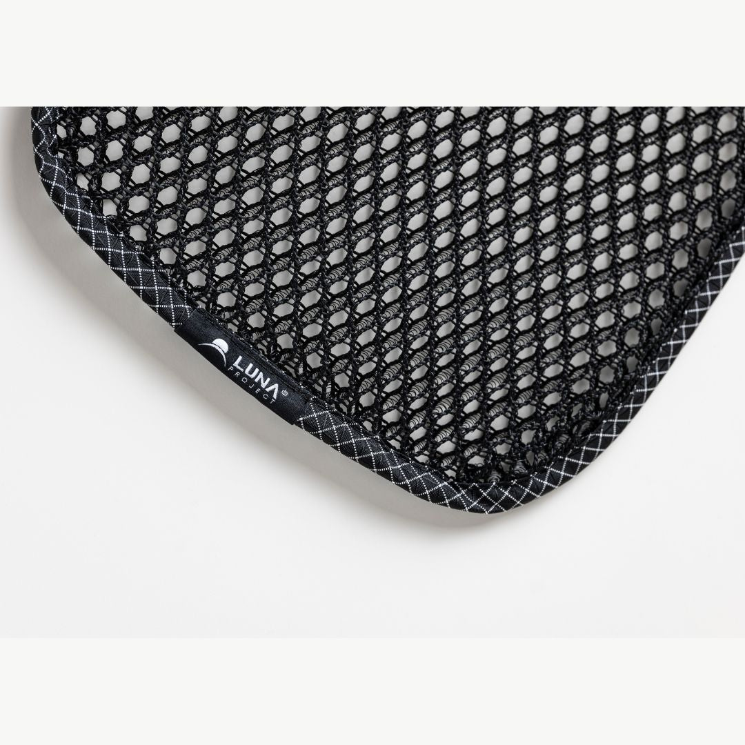 LUNA PROJECT Back Air Mesh Pad エアメッシュ面とブランドロゴ - 山道具とULギアのお店 Ascend Lite