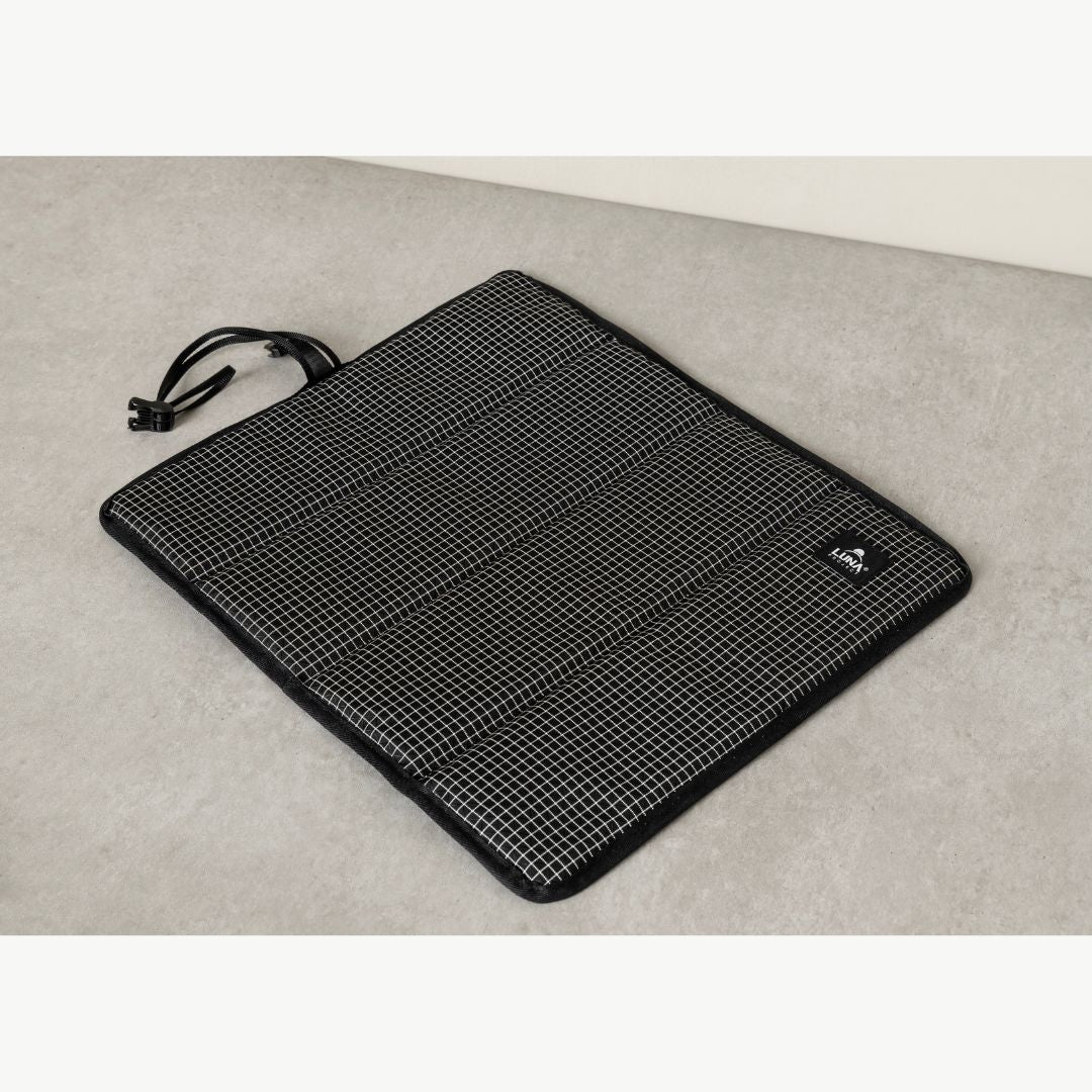 LUNA PROJECT Double Web Folding Mat 広げたX-Gridリップストップ面（LUNA PROJECTロゴ入り） - 山道具とULギアのお店 Ascend Lite