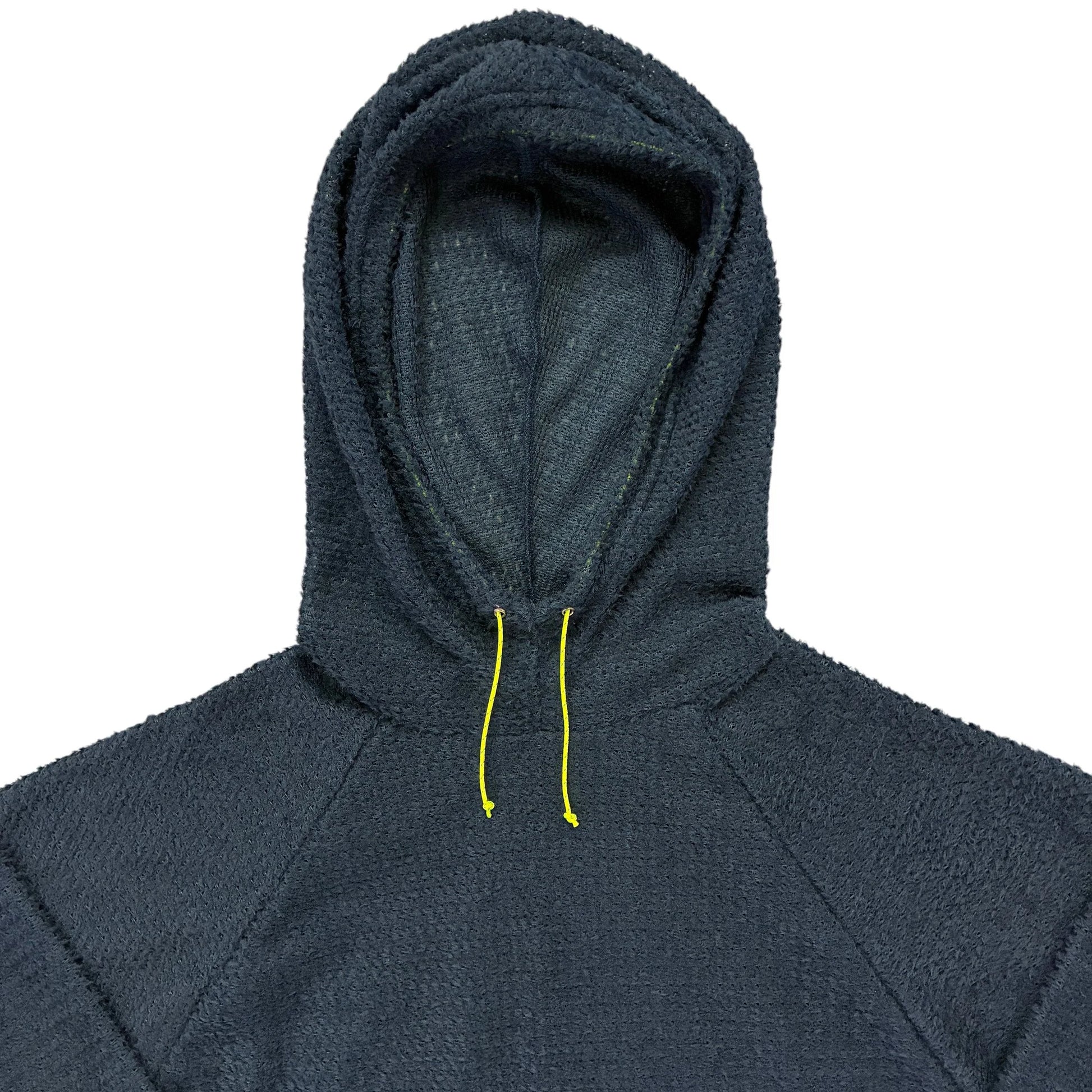 FarPointe Outdoor Gear Alpha Cruiser アルファクルーザー フードとパラコードドローコードのディテール（公式画像） - 山道具とULギアのお店 Ascend Lite