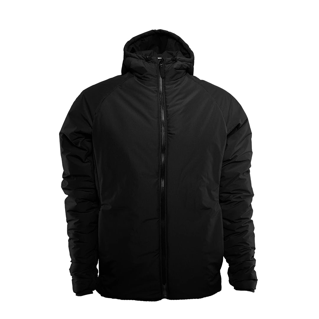Enlightened Equipment Men's Outcast Jacket アウトキャストジャケット Black 正面全体。フード付きのBlack on Black在庫版 - 山道具とULギアのお店 Ascend Lite