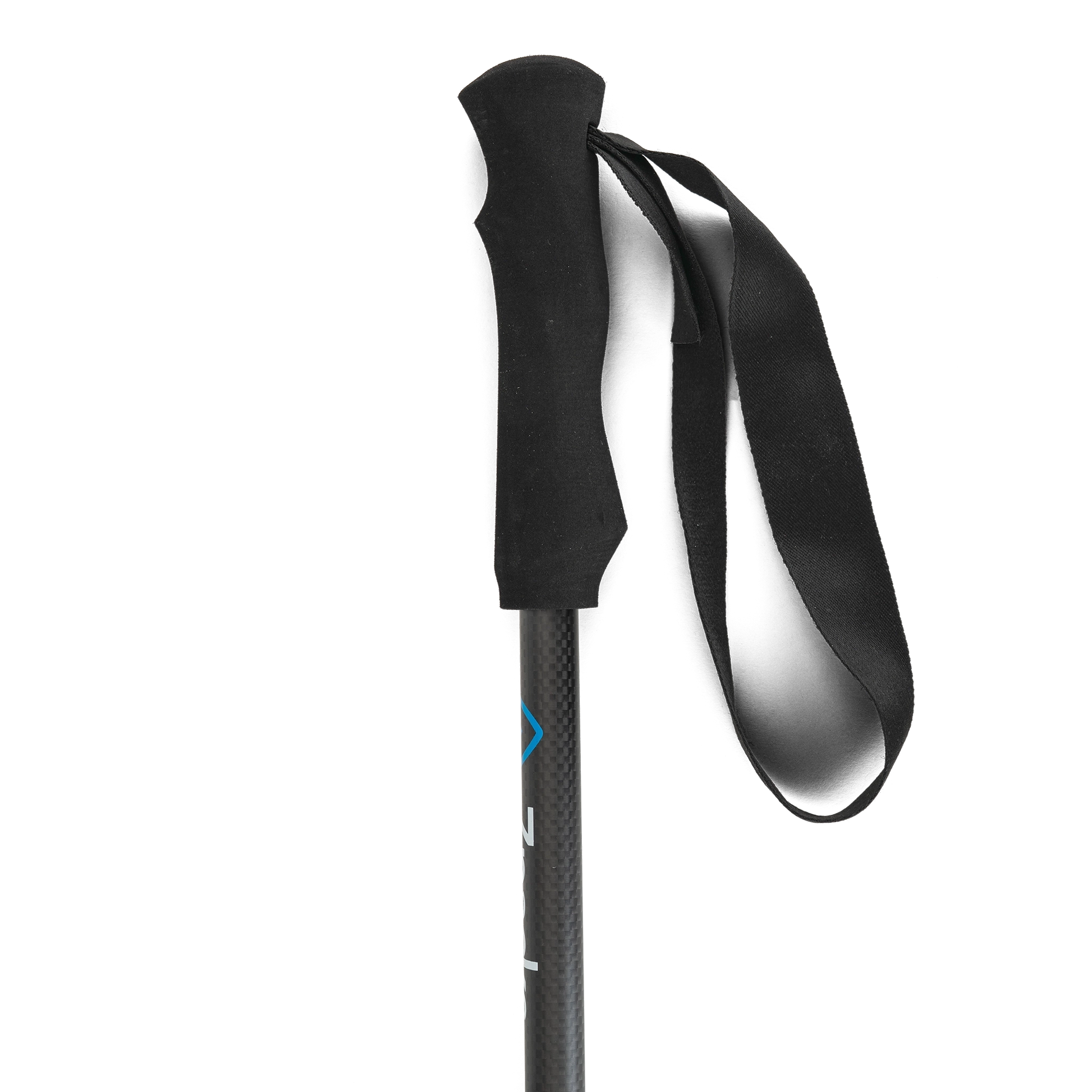 Zpacks Minimalist Trekking Pole ミニマリストトレッキングポール グリップ部を斜めから接写・指形に削り出した黒フォームグリップと幅広ナイロンリストストラップ（公式画像） - 山道具とULギアのお店 Ascend Lite