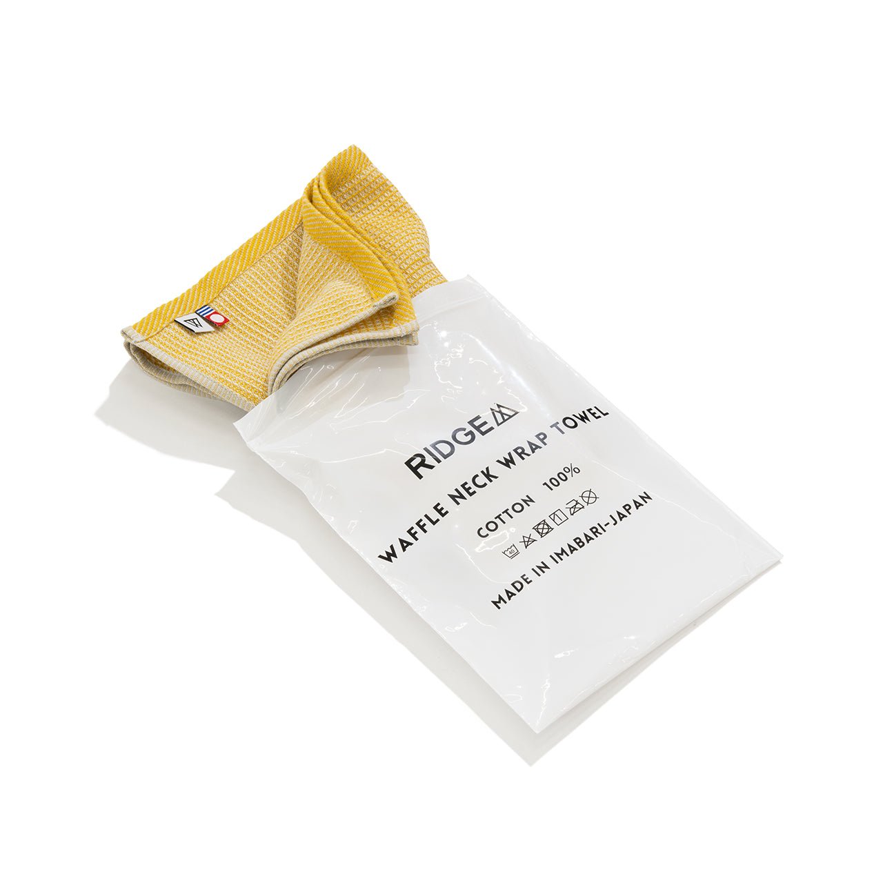 RIDGE MOUNTAIN GEAR Waffle Neck Wrap Towel ワッフルネックラップタオル Dry Wheat と付属のジップ付きポリエチレン袋パッケージ（公式画像） - 山道具とULギアのお店 Ascend Lite