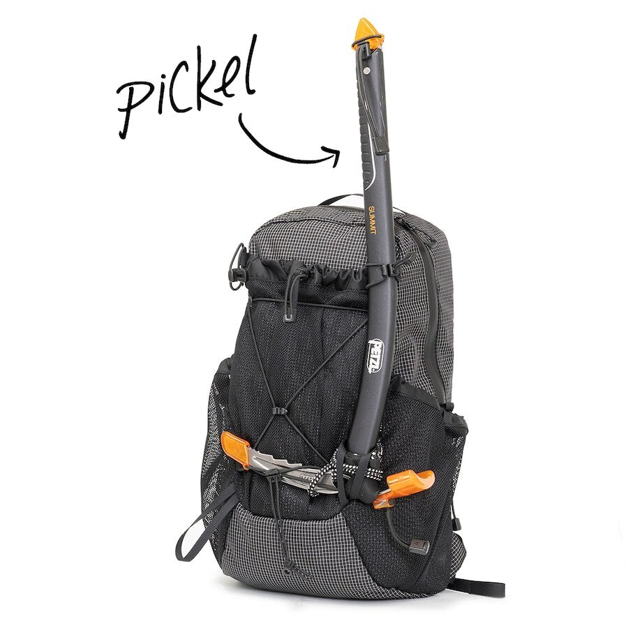 RIDGE MOUNTAIN GEAR One Mile MP ワンマイルMP ピッケルを装着した状態（公式画像） - 山道具とULギアのお店 Ascend Lite