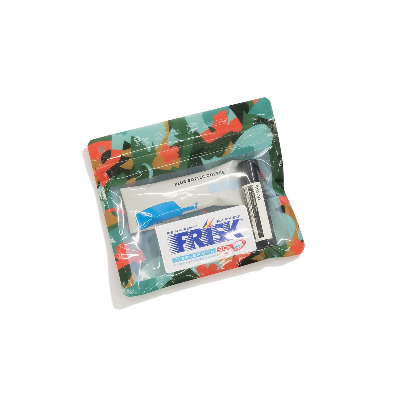 RIDGE MOUNTAIN GEAR JUN OSON×RIDGE Pake 2-Pack Set パケ 2枚セット 小さいThe Quantumにドリップコーヒーバッグ・ミントタブレットケース・リップバームを入れた収納例（公式画像） - 山道具とULギアのお店 Ascend Lite