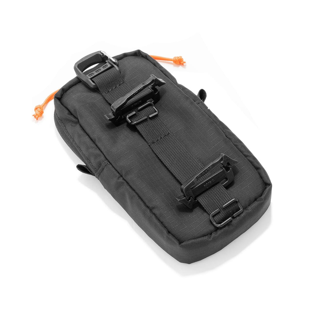 RIDGE MOUNTAIN GEAR Chest Increase チェストインクリース 背面のテープに付属のフッククリップを取り付けた状態（公式画像） - 山道具とULギアのお店 Ascend Lite