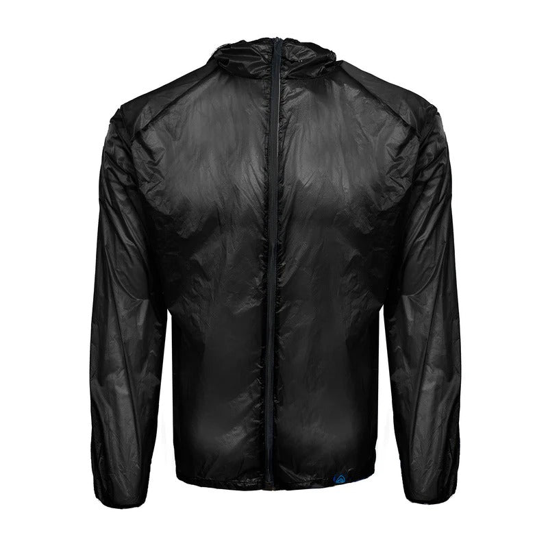 Zpacks Ventum Wind Shell Jacket ベンタムウインドシェルジャケット Black 前面全体。フード付きフルジップの本体のみを白背景で立体的に撮影、裾右下にZpacksロゴ（公式画像） - 山道具とULギアのお店 Ascend Lite