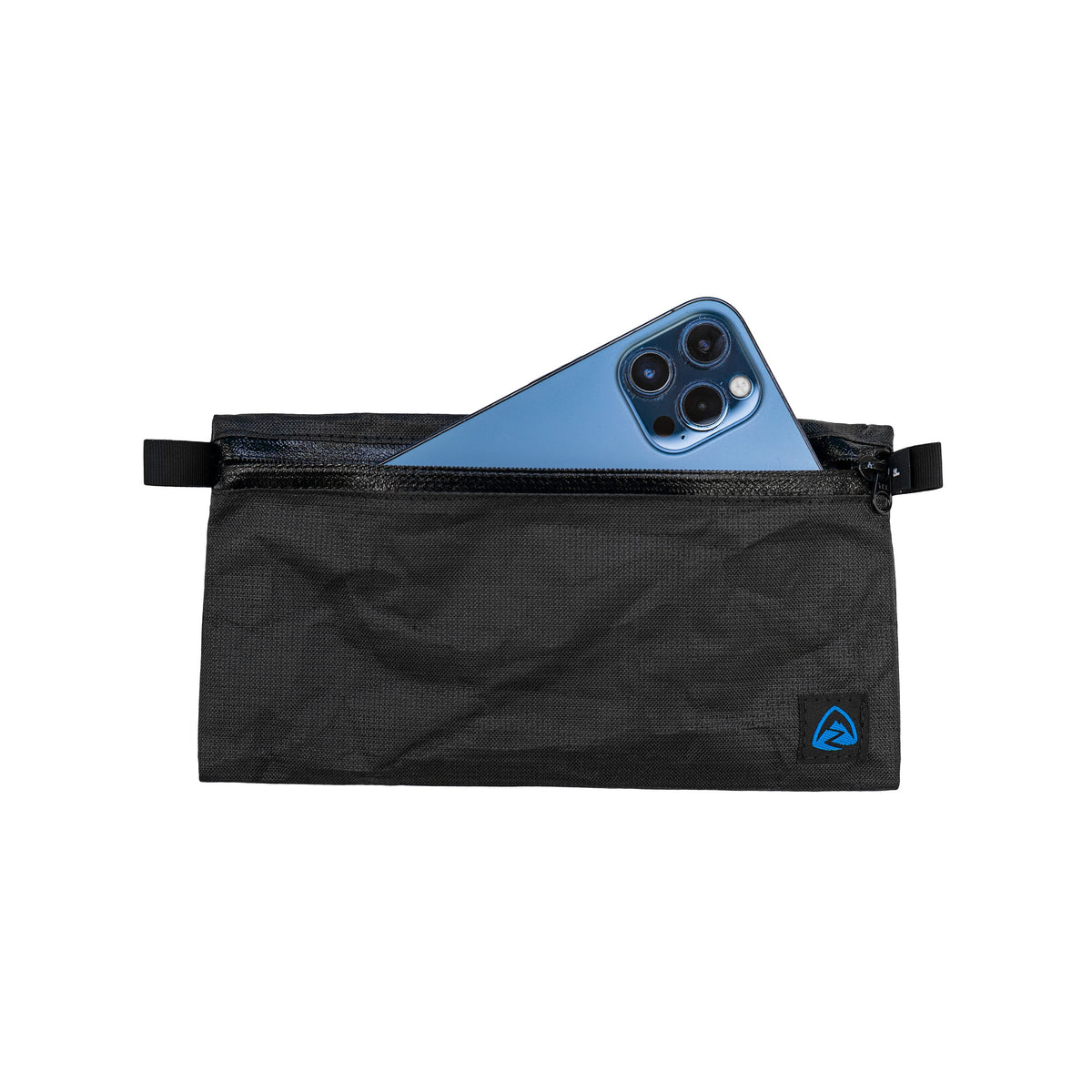 Zpacks Phone / Phablet Zip Pouch フォン／ファブレットジップポーチ Phablet - 大画面スマートフォンを入れた状態（公式画像） - 山道具とULギアのお店 Ascend Lite